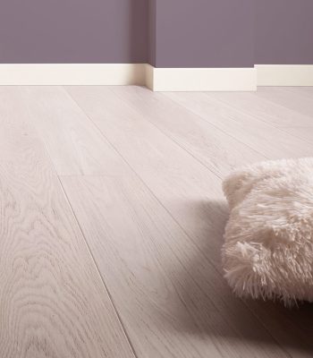 Cream White Oak Plank, Brushed & Matt Lacquered 180mm x 14mm Engineered Click Wood Flooring