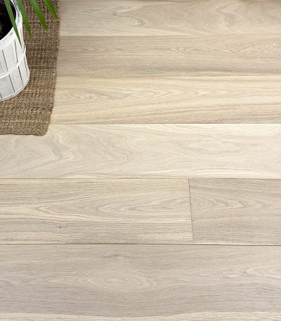 Beige Silk Oak Plank Brushed & UV Lacquered 190mm x 14mm Engineered Wood Flooring