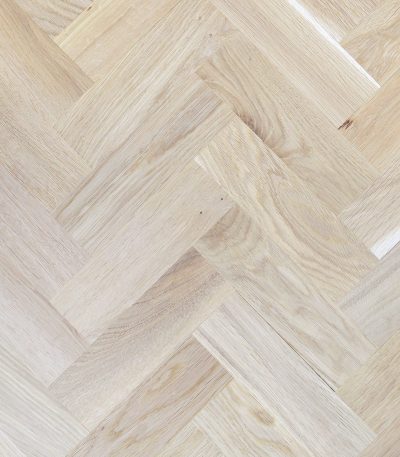 Unfinished European Oak Herringbone 70mm x 22mm x 230mm Solid Parquet Wood Flooring
