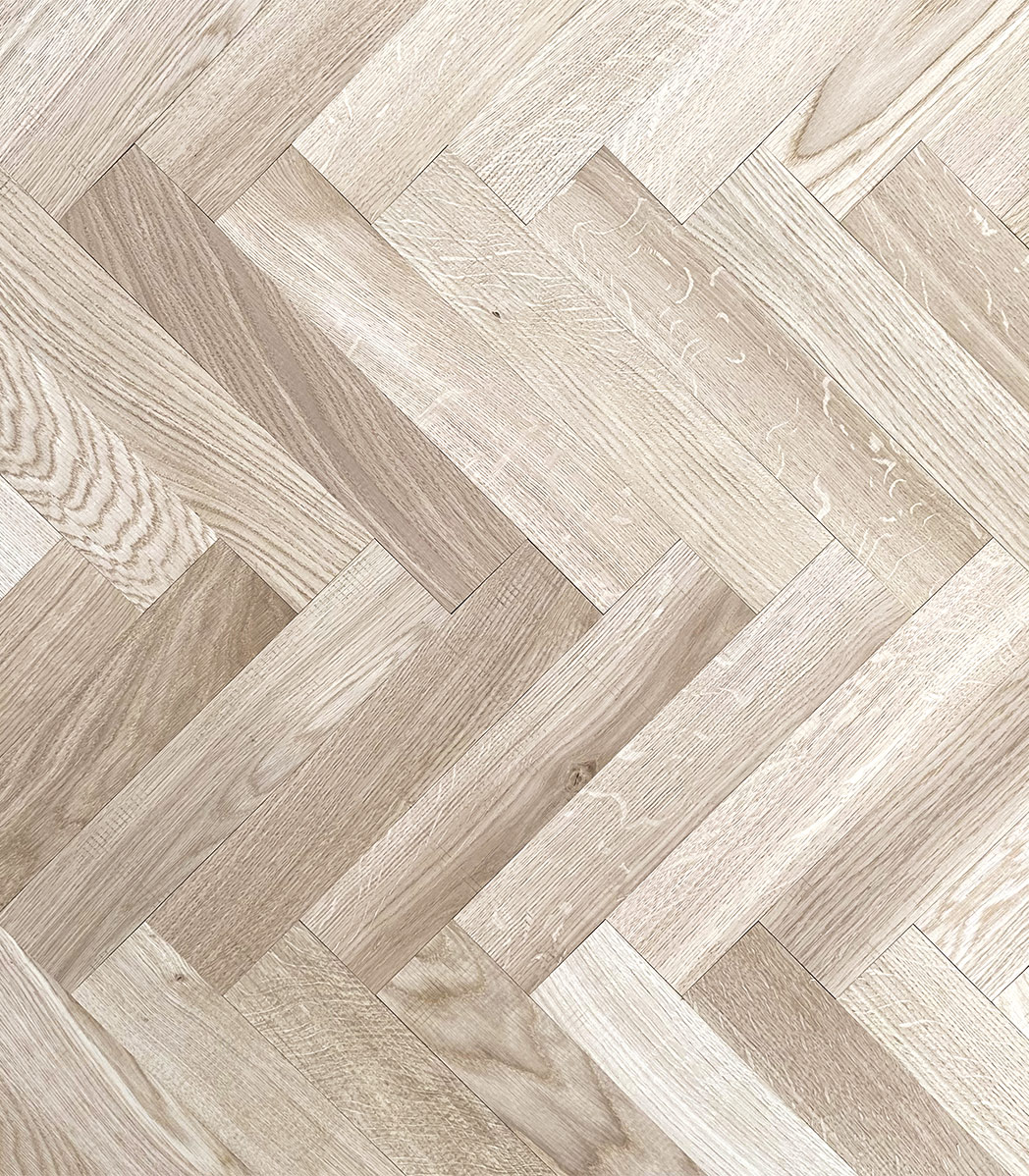 Unfinished Oak Herringbone - 70mm x 22mm x 350mm Solid Parquet Wood Flooring Unfinished Oak Herringbone - 70mm x 22mm x 350mm Solid Parquet Wood Flooring