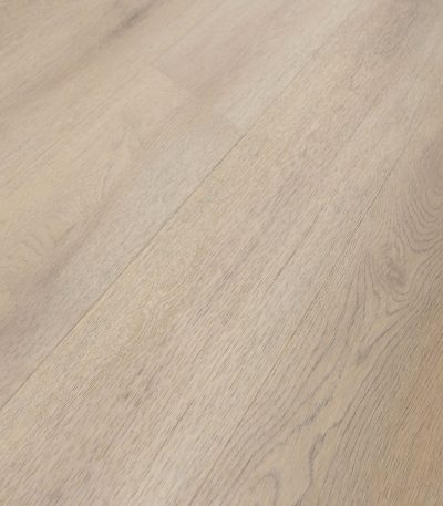 Uniclic Lustrous Oak Plank 5.5mm SPC Rigid Core LVT Click Flooring