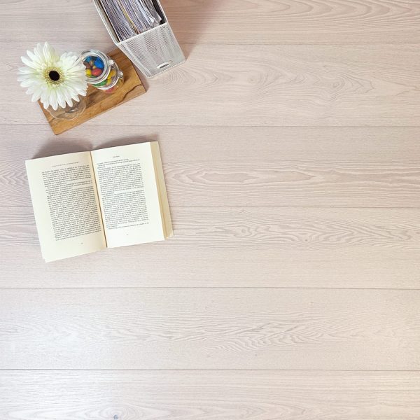 Vivid White Ash Plank, Brushed & UV Oiled – 190mm x 15mm Engineered Wood Flooring