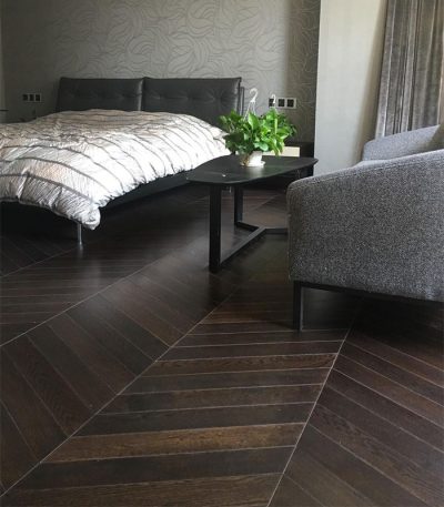 Cocoa-Oak-Chevron-Lacquered-90mm-x-18mm-Engineered-Parquet-Wood-Floor