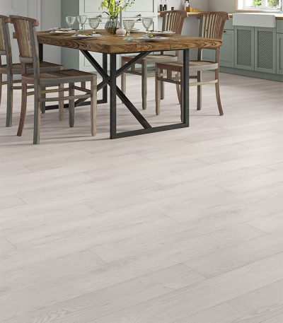 Prestige Reindeer Oak Plank, 12mm - Laminate Click Flooring
