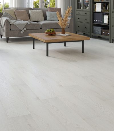 Prestige Summit Oak Plank, 12mm - Laminate Click Flooring