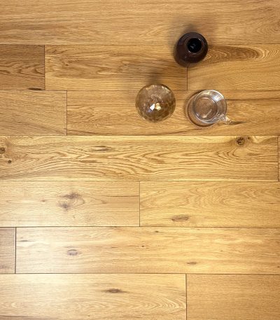 Natural Oak Plank, UV Lacquered - 110mm x 18mm Solid Wood Flooring