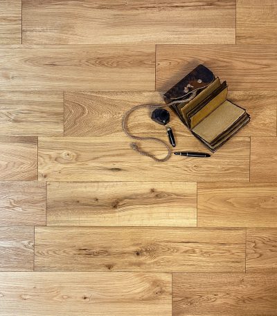 Natural Oak Plank, UV Oiled - 150mm x 18mm Solid Wood Flooring