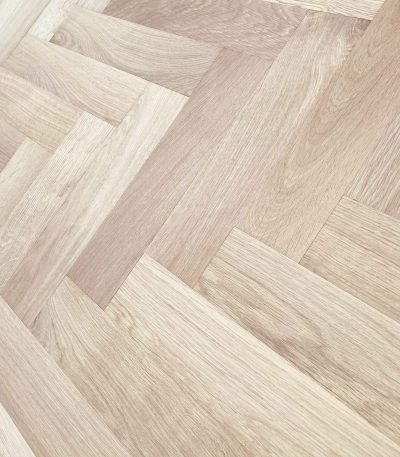 Unfinished European Prime Oak Herringbone - 70mm x 22mm x 350mm Solid Parquet Wood Flooring