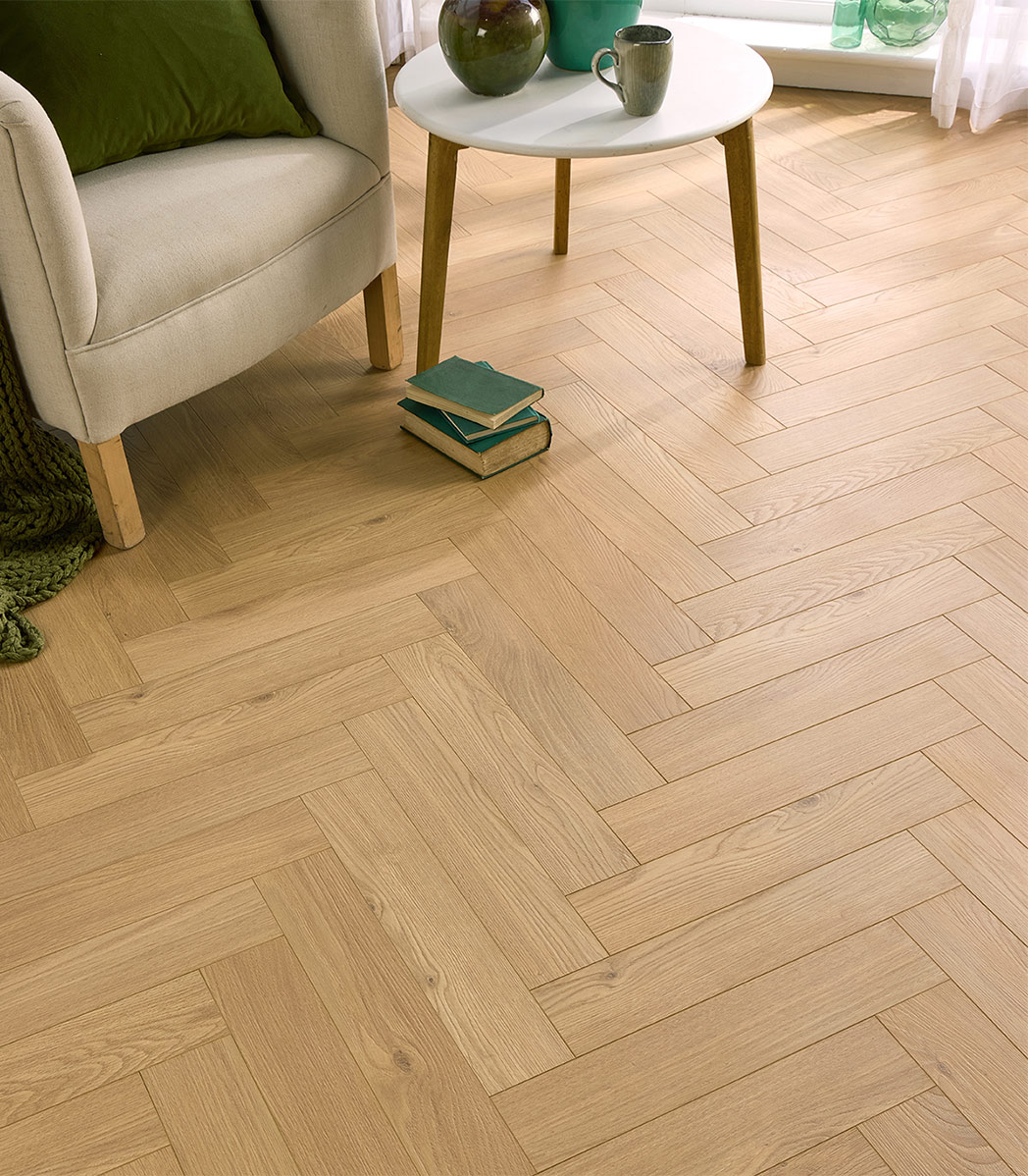 English Oak Herringbone 12mm Laminate Click Flooring English Oak Herringbone 12mm Laminate Click Flooring