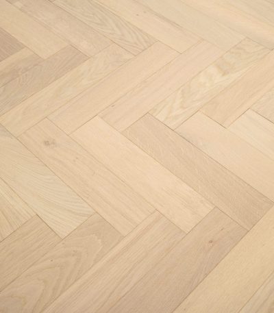 Pale Grain Oak Brushed & UV Oiled Herringbone 80mm x 20mm Engineered Wood Flooring